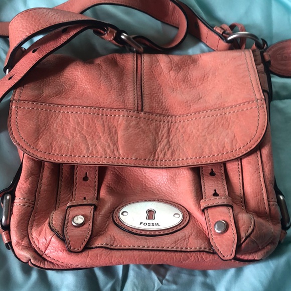 Fossil crossbody purse - Picture 1 of 6